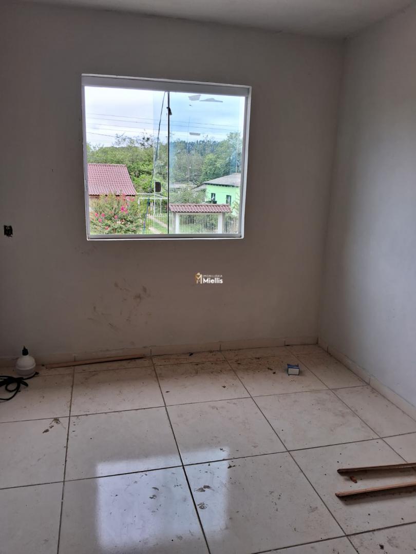 Casa à venda com 2 quartos, 60m² - Foto 8