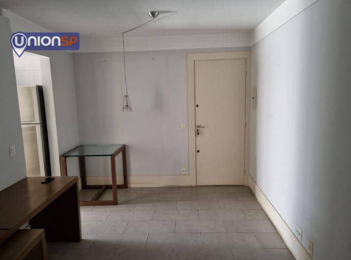 Apartamento à venda com 1 quarto, 41m² - Foto 3