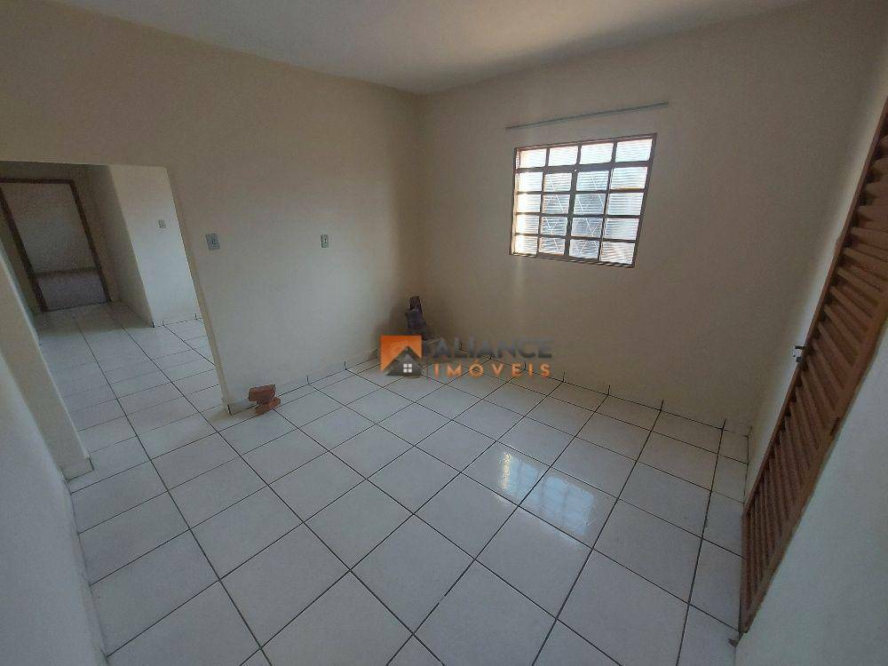 Casa à venda e aluguel com 2 quartos, 96m² - Foto 8