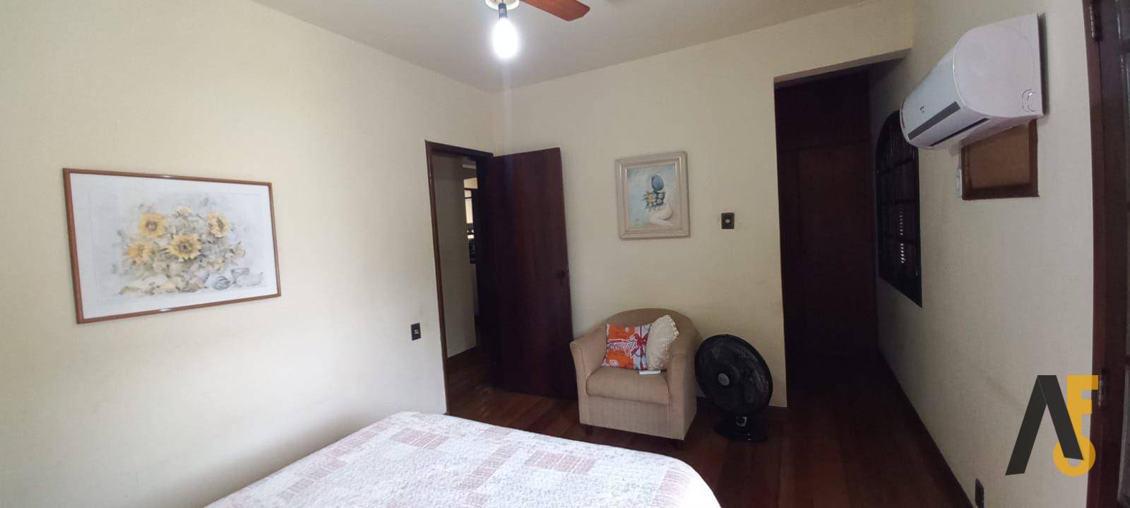 Casa de Condomínio à venda com 4 quartos, 350m² - Foto 24