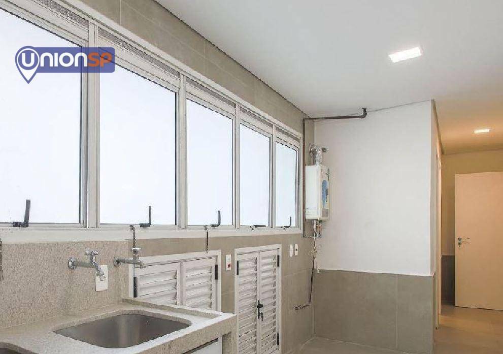 Apartamento à venda com 3 quartos, 221m² - Foto 24