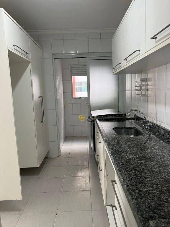 Apartamento à venda com 3 quartos, 97m² - Foto 21