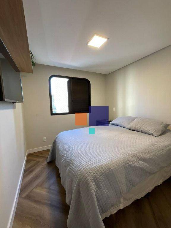 Apartamento à venda com 2 quartos, 72m² - Foto 4