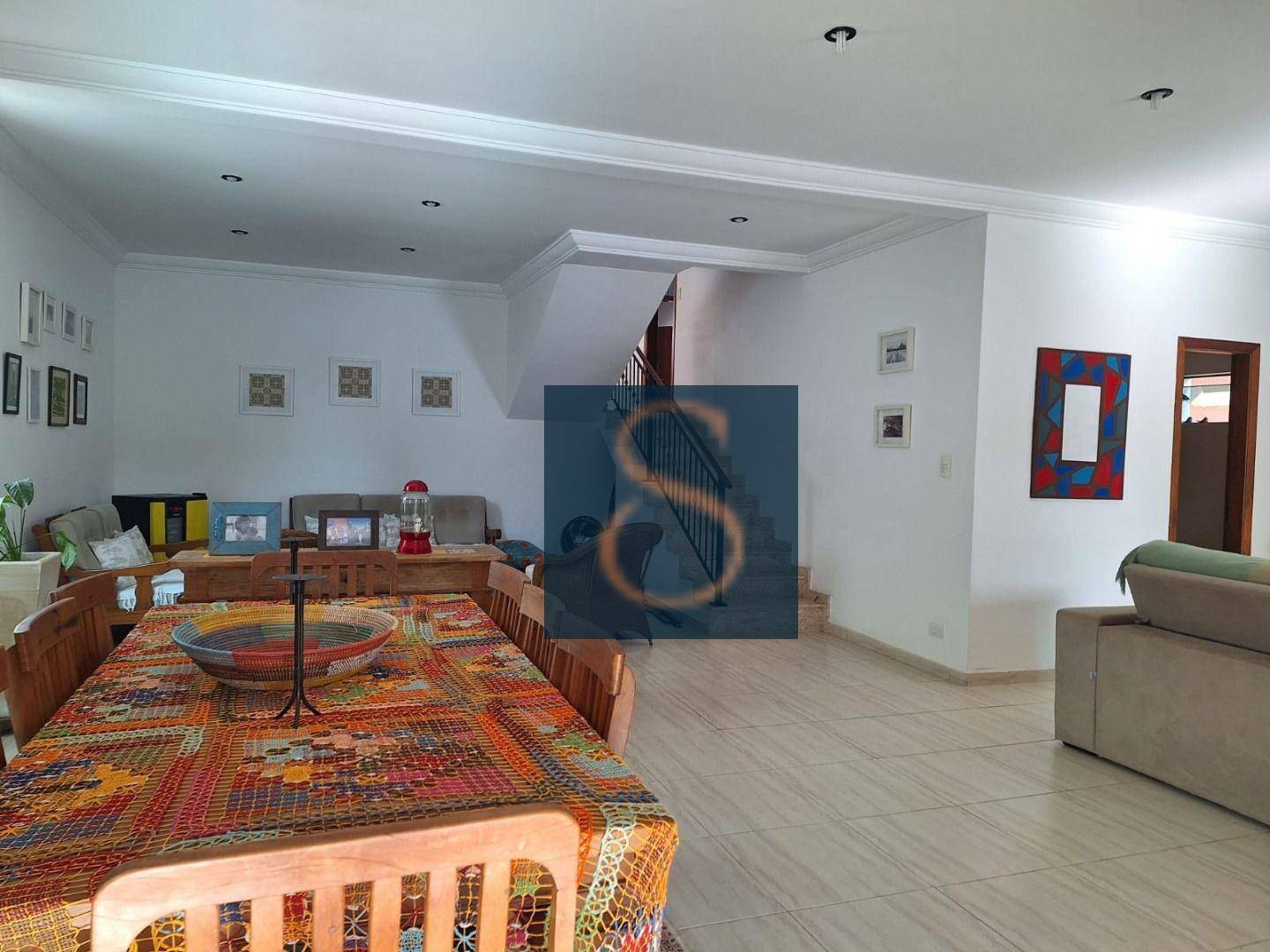 Casa de Condomínio à venda com 3 quartos, 240m² - Foto 6