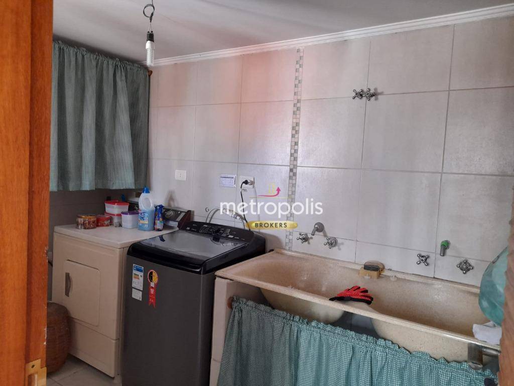 Sobrado para alugar com 3 quartos, 395m² - Foto 32