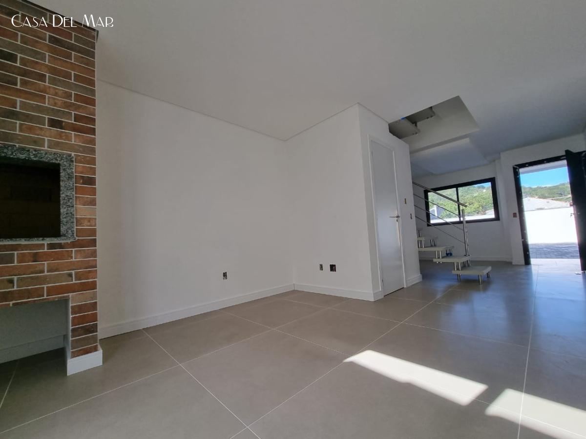 Casa à venda com 2 quartos, 72m² - Foto 7