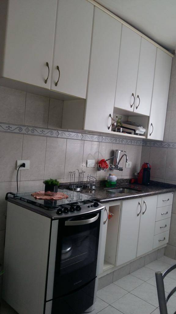 Apartamento à venda com 2 quartos, 64m² - Foto 4