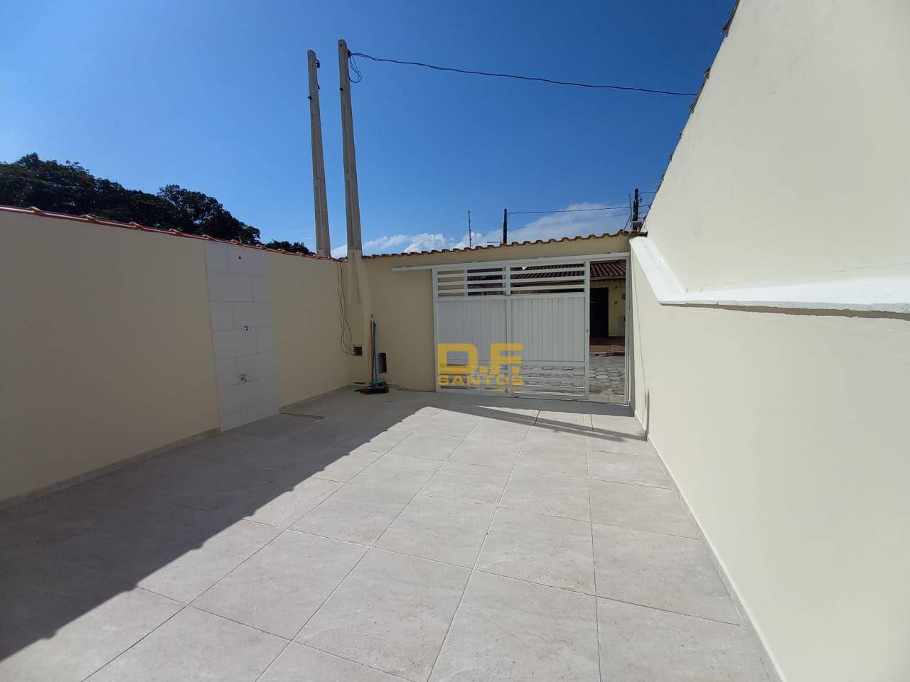 Casa à venda com 2 quartos, 55m² - Foto 10