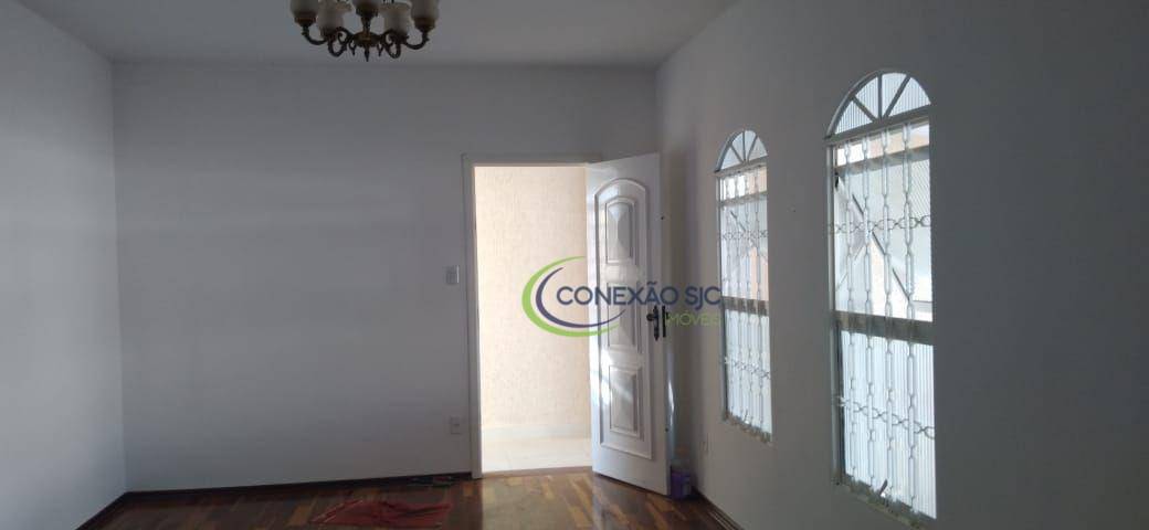 Casa à venda com 3 quartos, 200m² - Foto 7