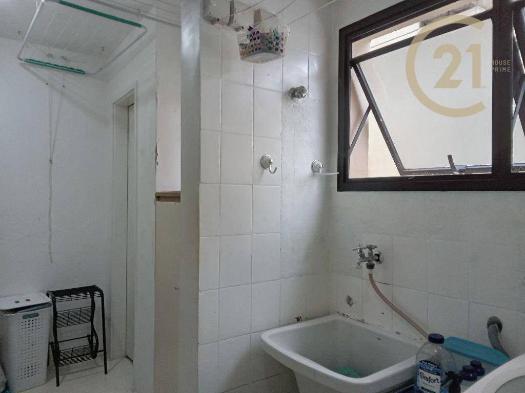 Apartamento à venda com 2 quartos, 70m² - Foto 19