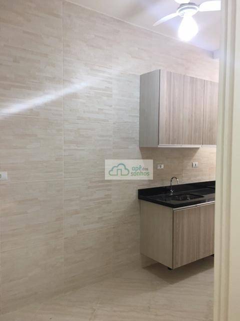 Apartamento para alugar com 2 quartos, 65m² - Foto 12