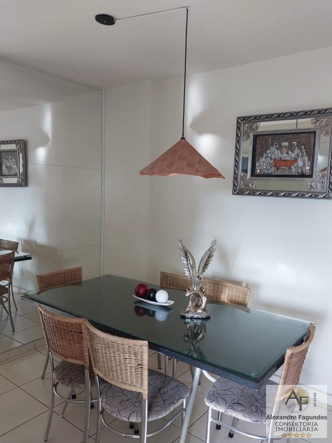 Apartamento à venda com 2 quartos, 69m² - Foto 2