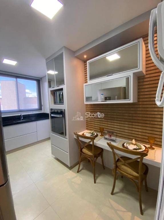 Apartamento à venda com 3 quartos, 188m² - Foto 5