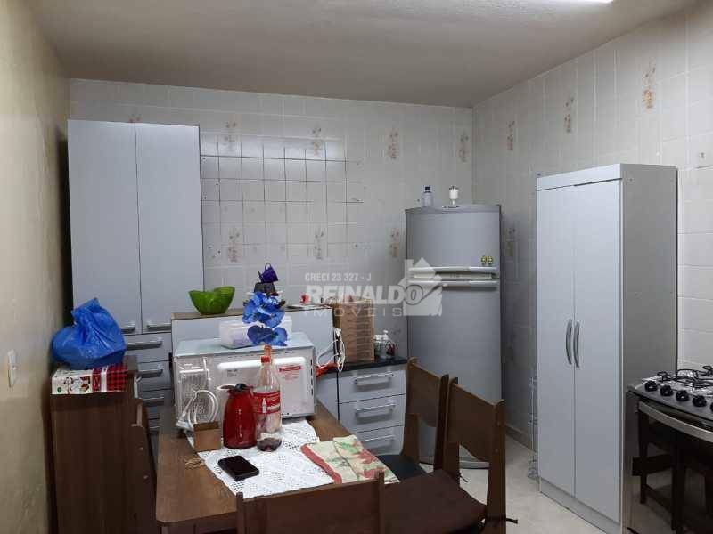 Casa à venda com 3 quartos, 40m² - Foto 2