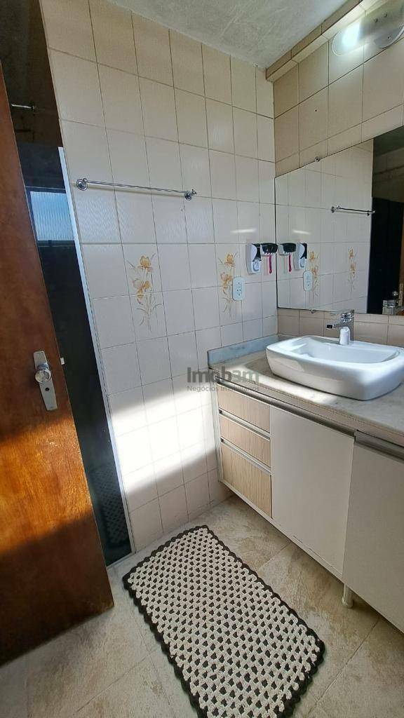 Apartamento à venda com 5 quartos, 240m² - Foto 21