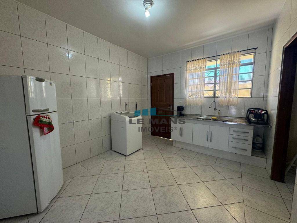 Casa para alugar com 2 quartos, 126m² - Foto 17