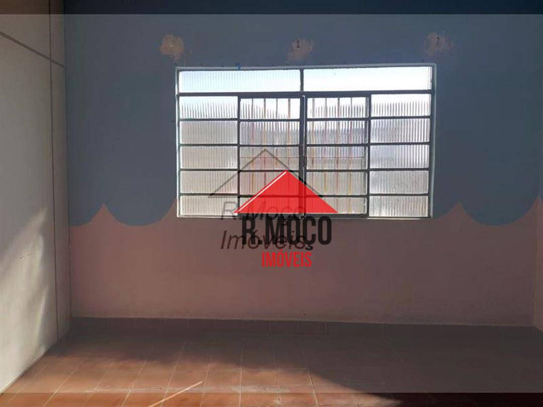 Sobrado à venda com 10 quartos, 219m² - Foto 2