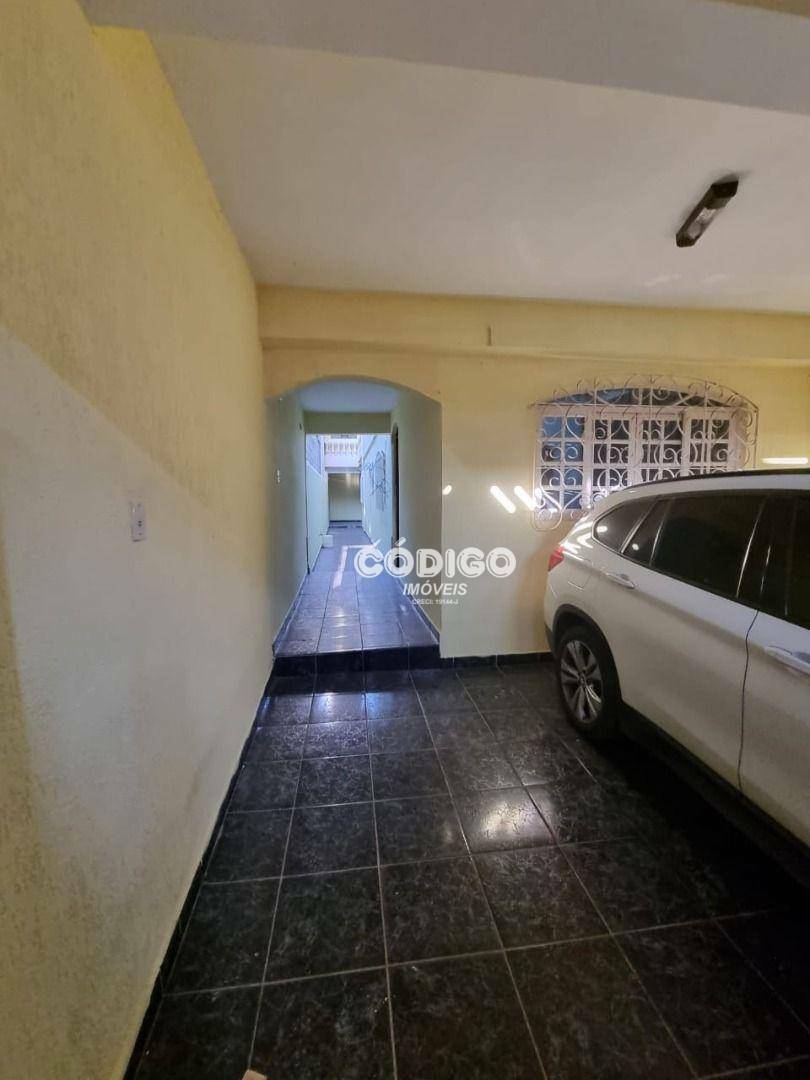 Sobrado para alugar com 3 quartos, 300m² - Foto 3