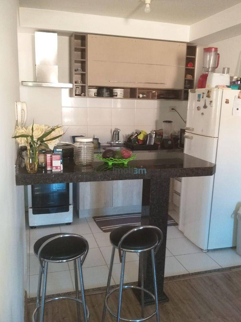 Apartamento à venda com 2 quartos, 45m² - Foto 3