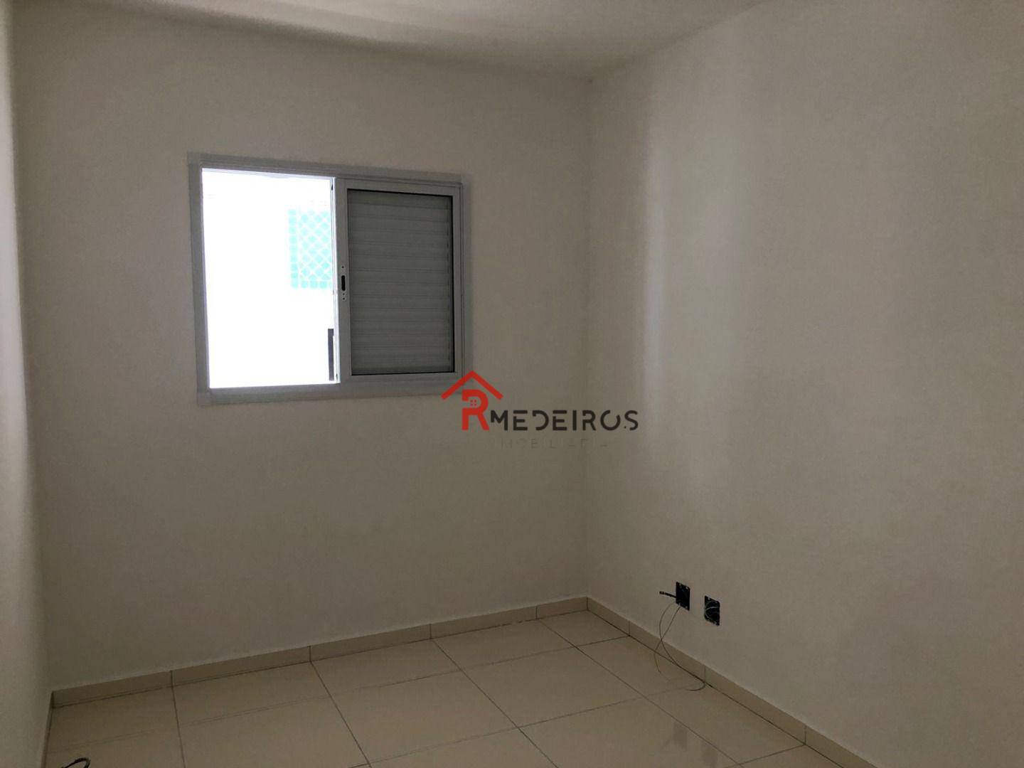 Apartamento à venda com 2 quartos, 63m² - Foto 11