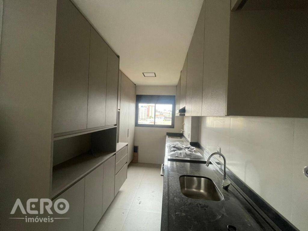 Apartamento para alugar com 3 quartos, 78m² - Foto 2