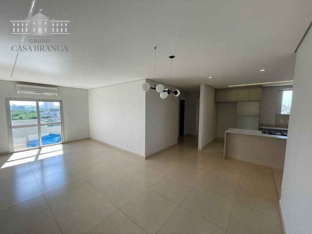 Apartamento à venda com 3 quartos, 117m² - Foto 3