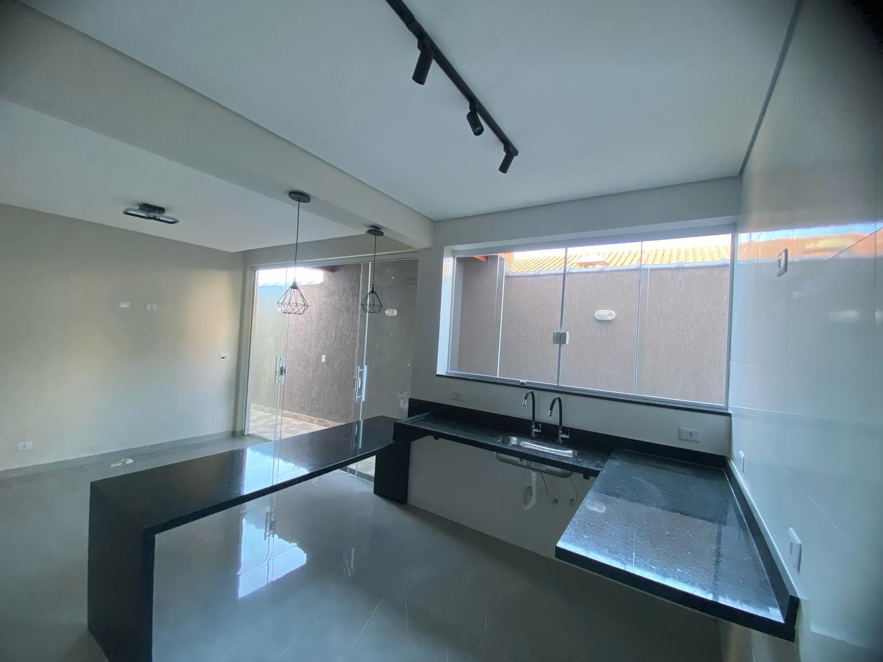 Casa à venda com 2 quartos, 150m² - Foto 24