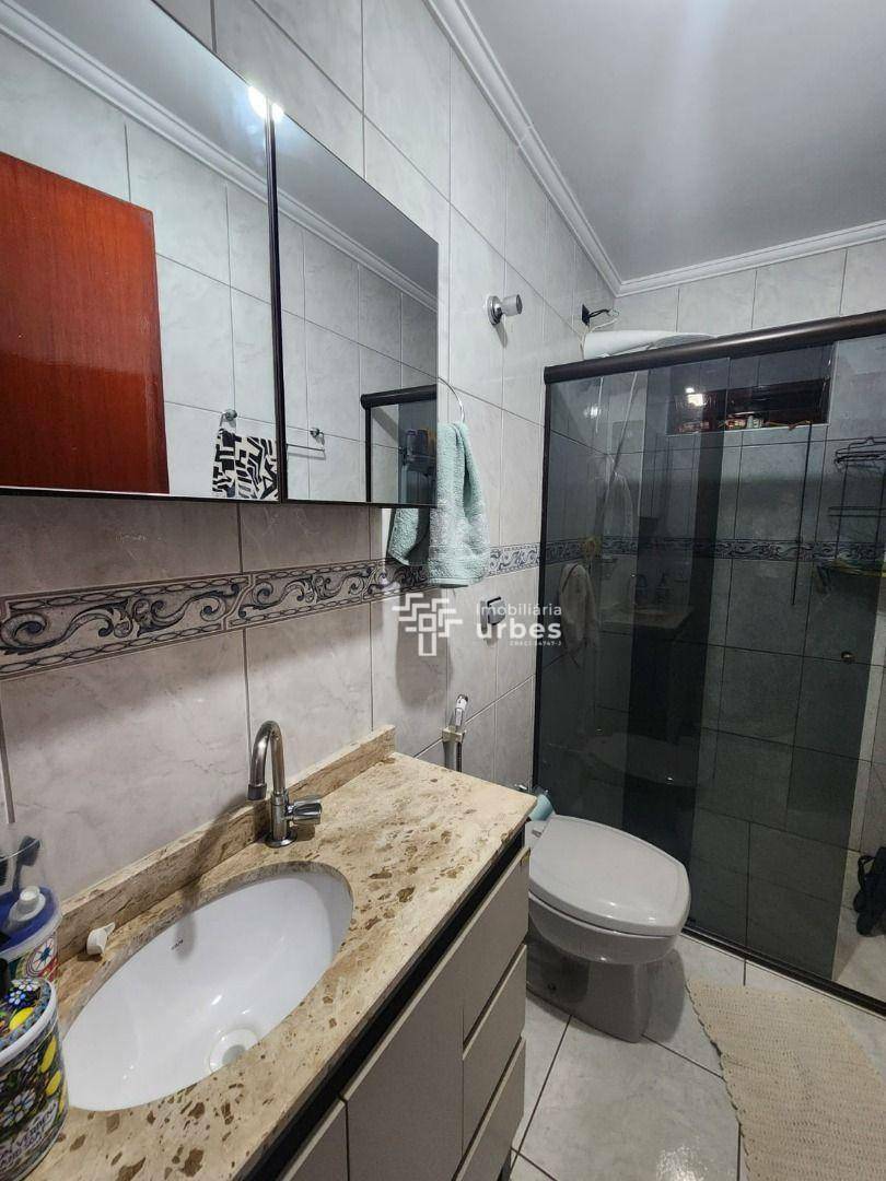 Casa à venda com 2 quartos, 90m² - Foto 9