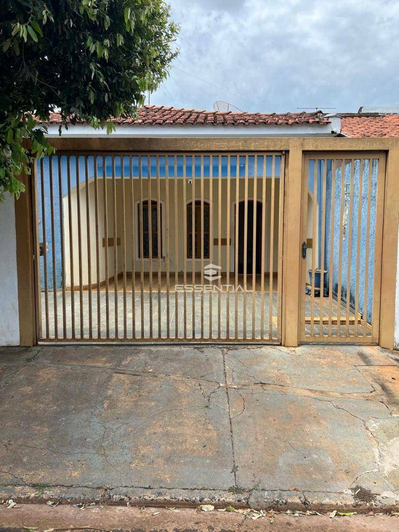 Casa à venda com 4 quartos, 250M2 - Foto 1