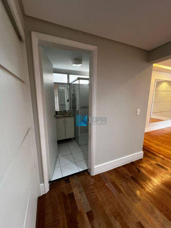 Apartamento à venda com 3 quartos, 130m² - Foto 12