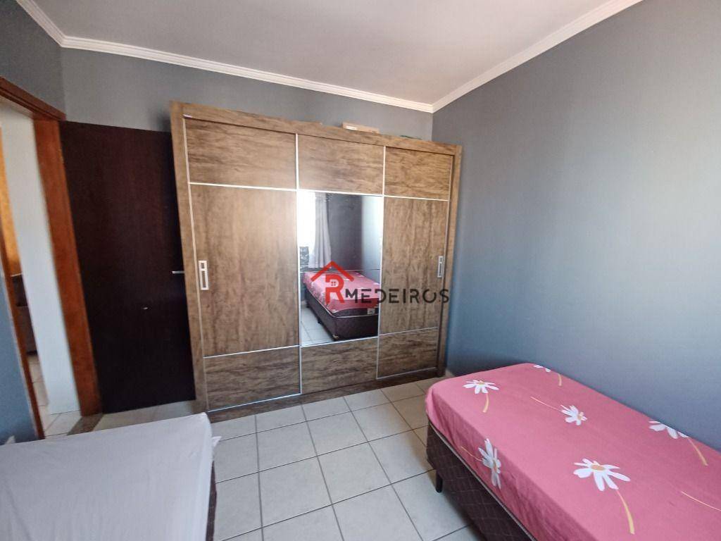 Apartamento à venda com 2 quartos, 80m² - Foto 13