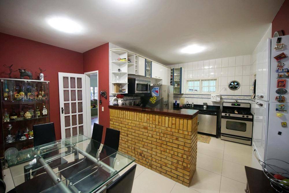 Casa à venda com 3 quartos, 400m² - Foto 11