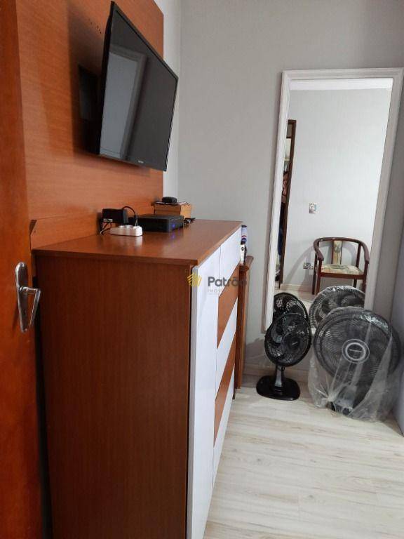 Apartamento à venda com 2 quartos, 66m² - Foto 9