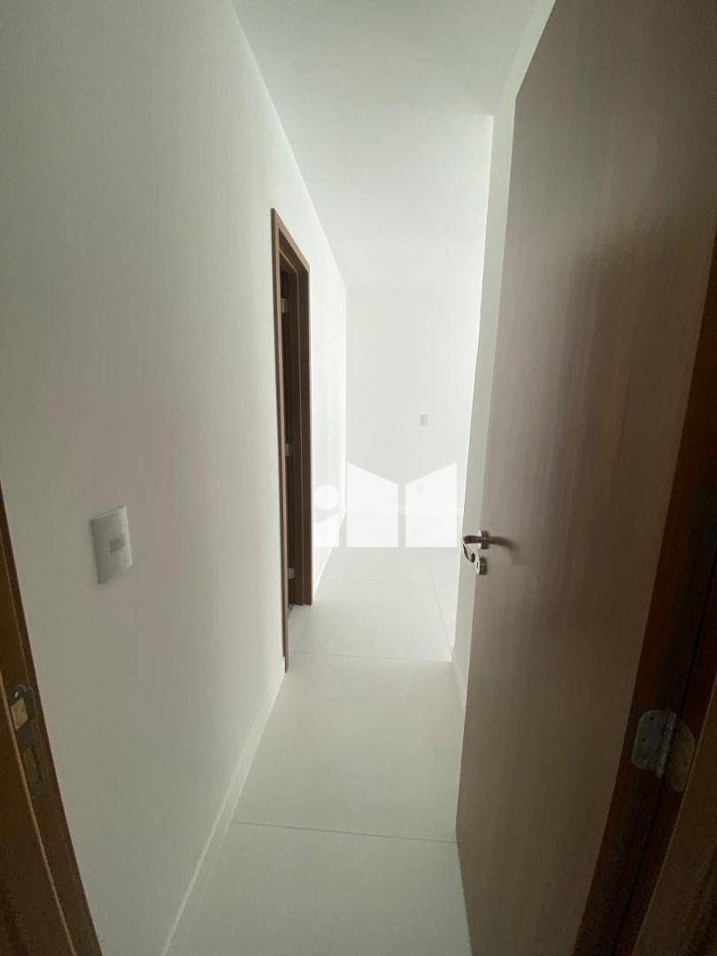 Apartamento à venda com 3 quartos, 80m² - Foto 12