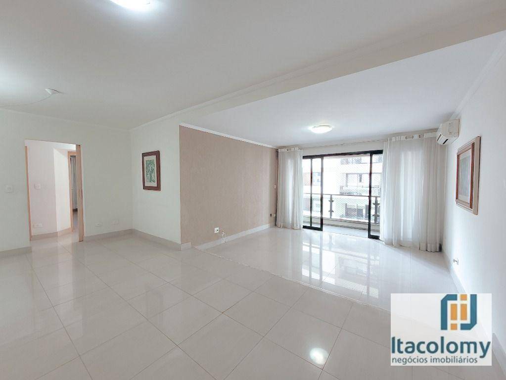 Apartamento à venda com 3 quartos, 162m² - Foto 1