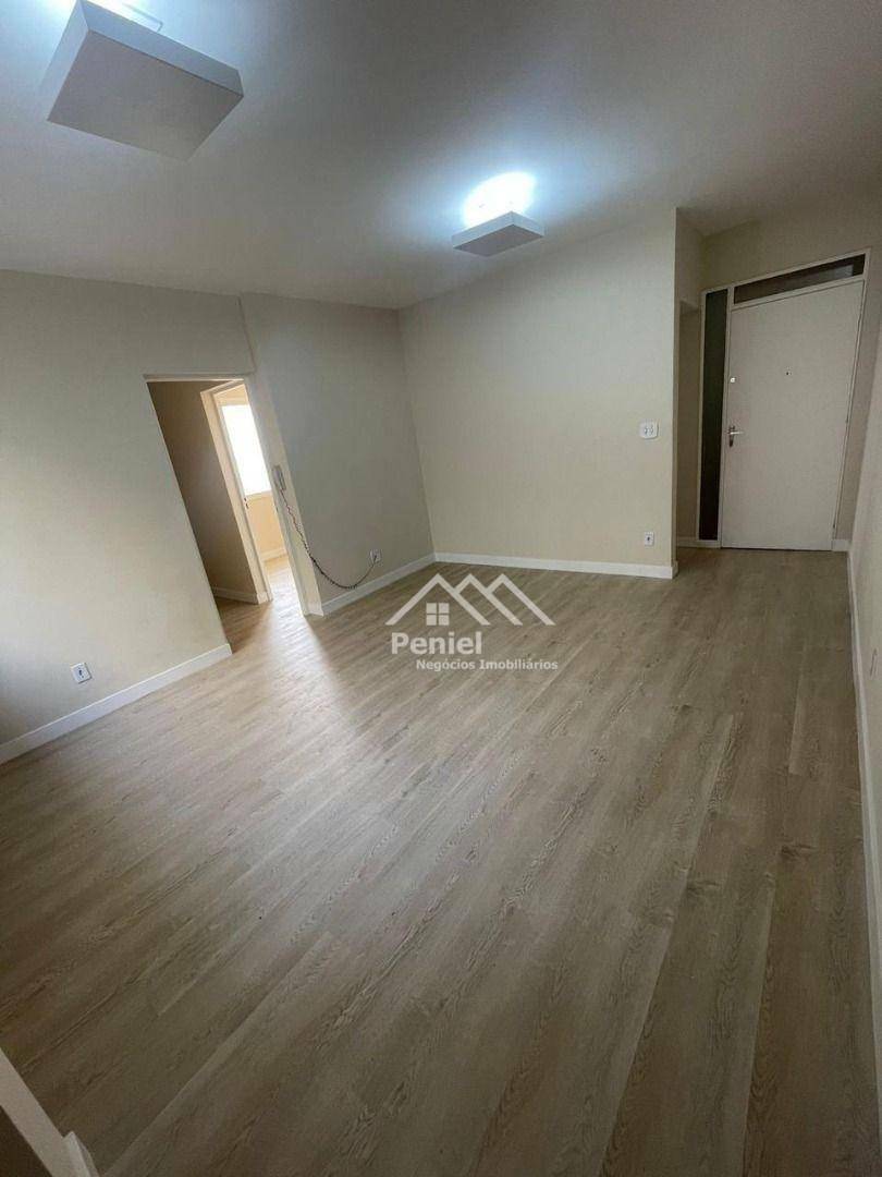 Apartamento à venda com 3 quartos, 67m² - Foto 2