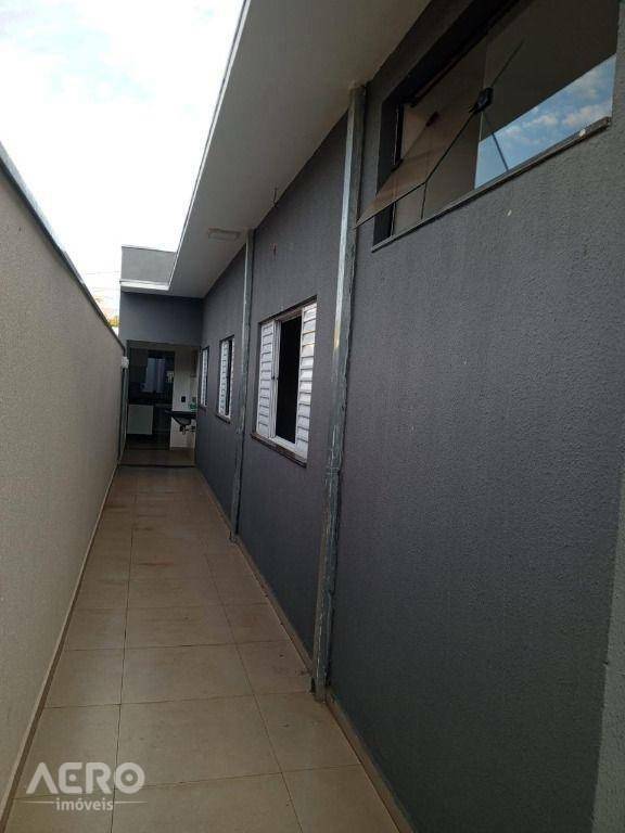 Casa à venda com 3 quartos, 140m² - Foto 4