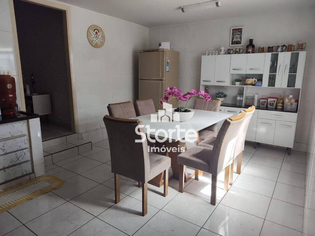 Casa à venda com 3 quartos, 140m² - Foto 4