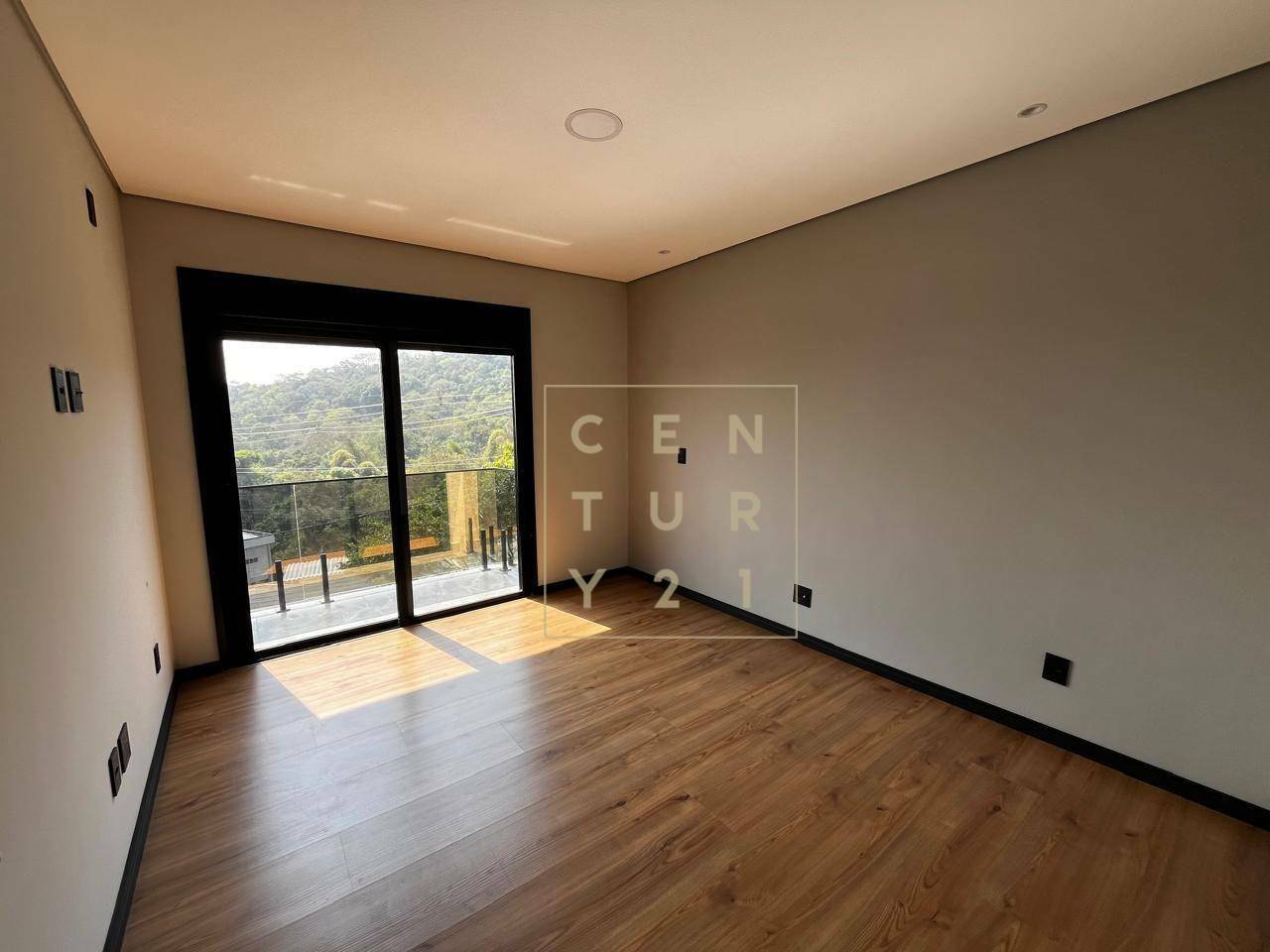 Casa de Condomínio à venda com 4 quartos, 400m² - Foto 9