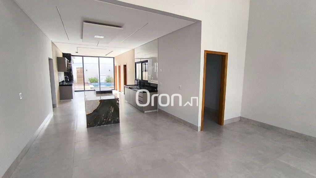 Casa à venda com 3 quartos, 180m² - Foto 7