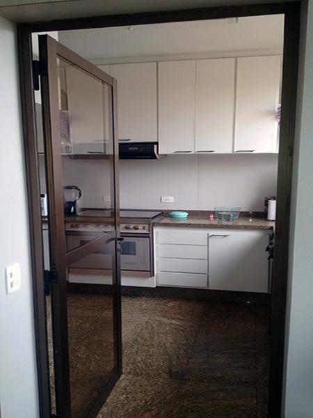 Apartamento à venda com 4 quartos, 183m² - Foto 7