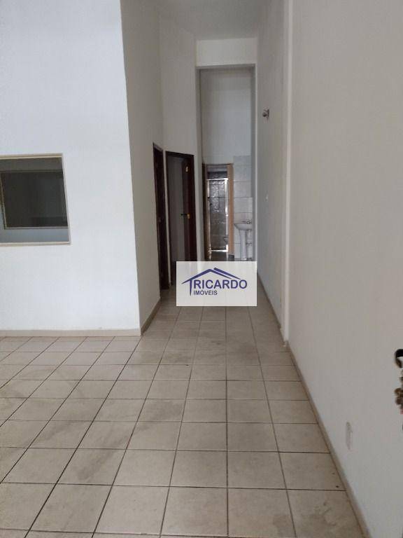 Sobrado à venda com 2 quartos, 170m² - Foto 3