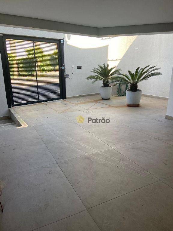 Sobrado à venda com 2 quartos, 176m² - Foto 24