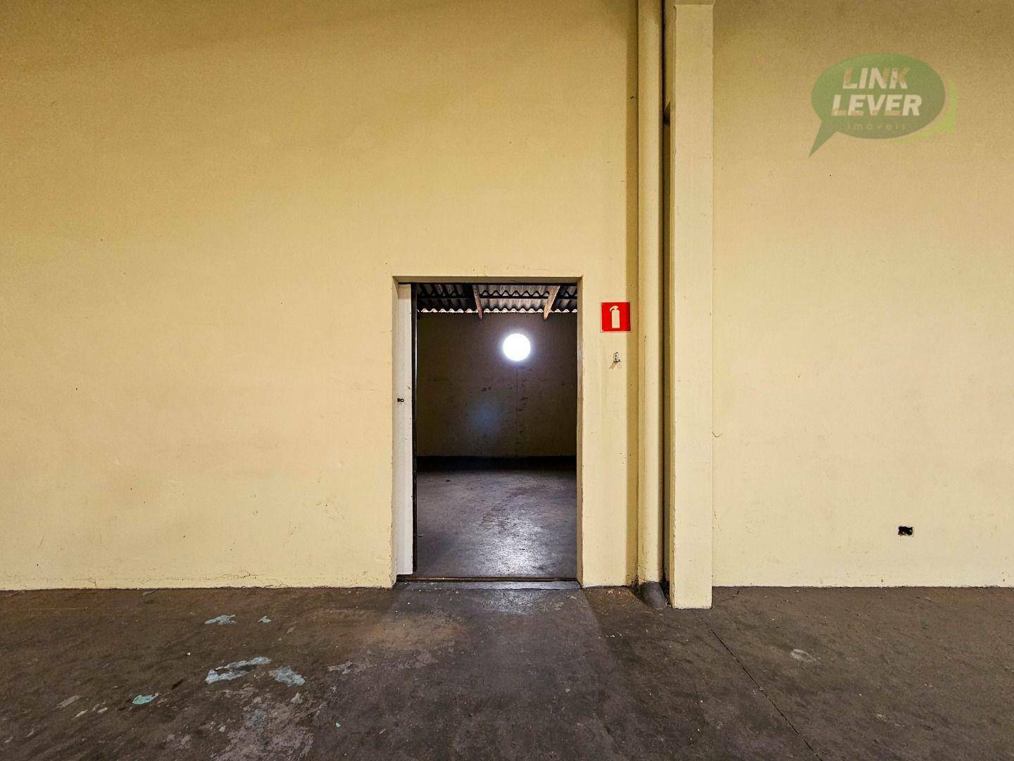 Depósito-Galpão-Armazém para alugar, 420m² - Foto 14
