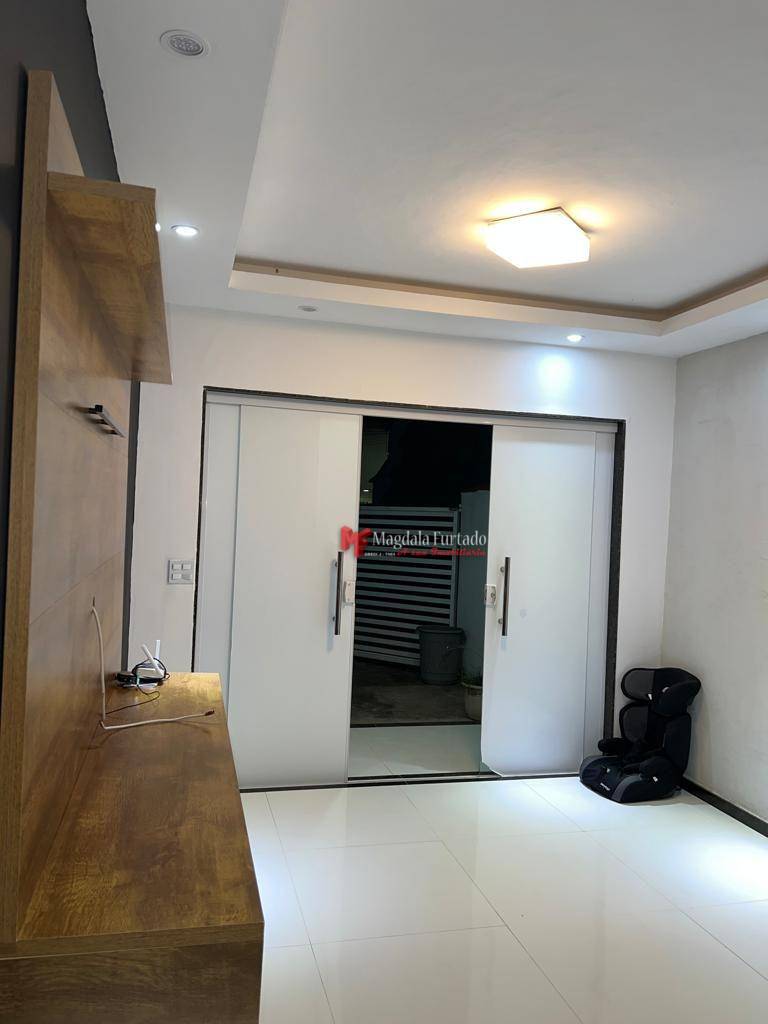 Casa à venda com 3 quartos, 200M2 - Foto 5