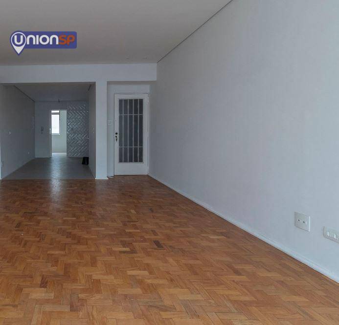 Apartamento à venda com 3 quartos, 135m² - Foto 2