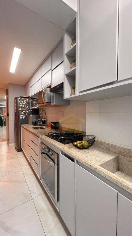 Apartamento à venda com 2 quartos, 72m² - Foto 29