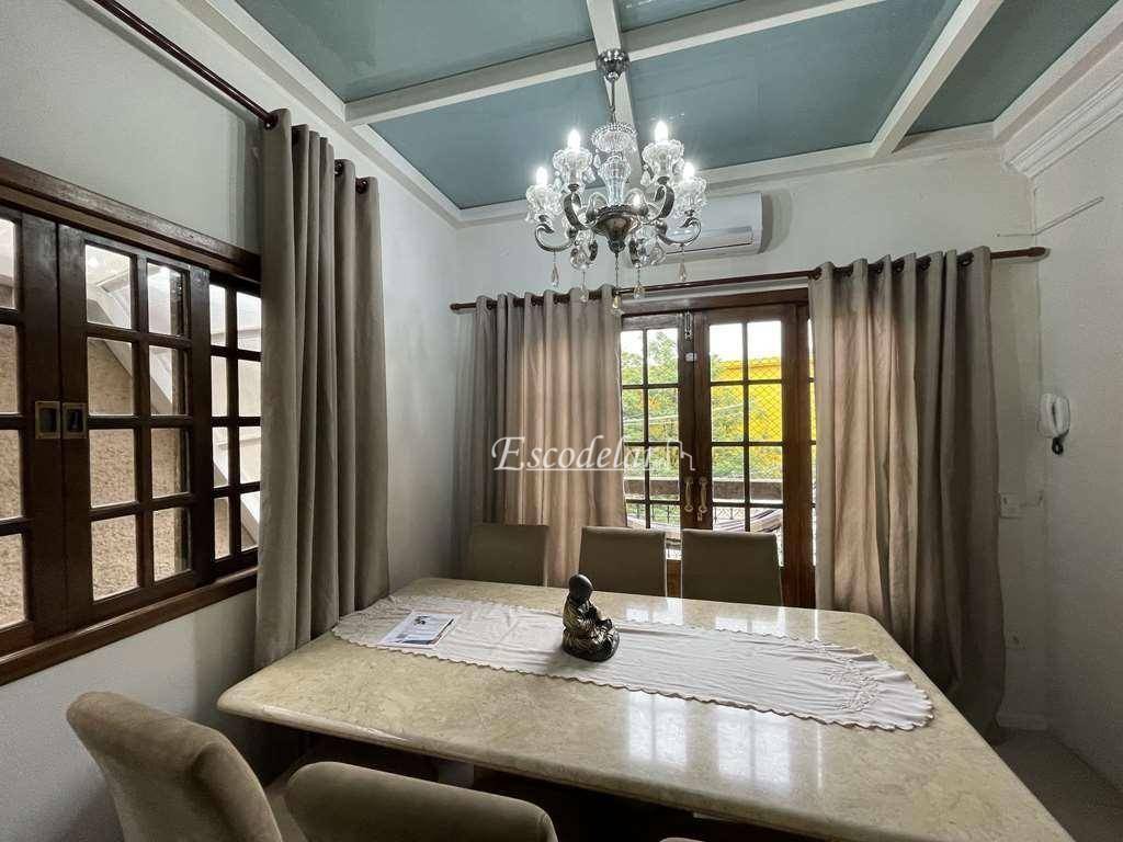 Casa à venda com 4 quartos, 180m² - Foto 12