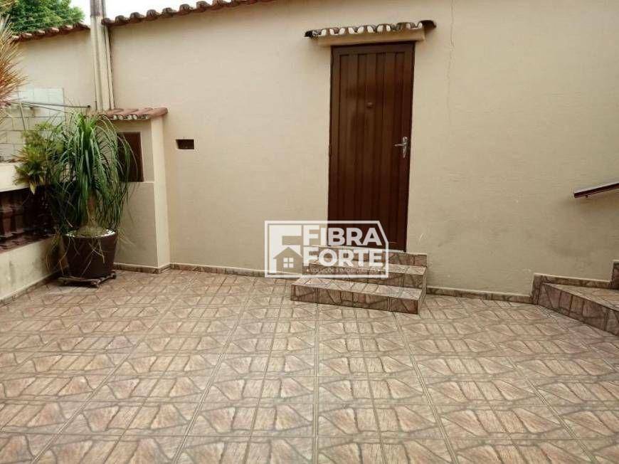 Casa à venda com 3 quartos, 198m² - Foto 38