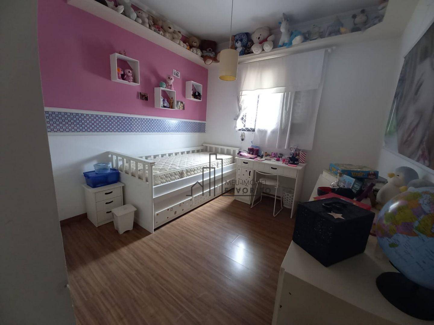 Apartamento à venda com 3 quartos, 164m² - Foto 1